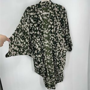 Roffe Anthropologie Women's green Floral Open Front Kimono One Size
